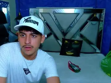 Chaturbate Sex Chat of alan_del_reyy