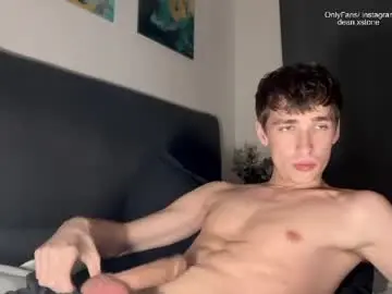 Chaturbate Free Live Porn of face_cum_shooter