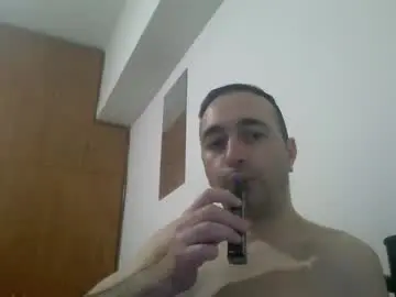 Chaturbate Live Porn of hornysnake69