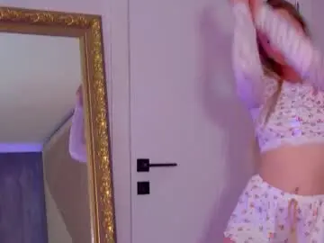 Chaturbate Live Sex Cam of milanabalmain