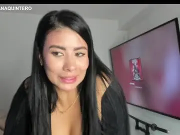 Chaturbate Watch Live Sex Cams of swt_molly