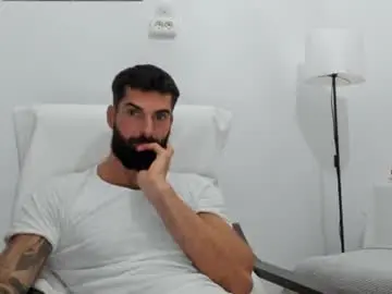 Chaturbate Live Porn of cuteeboy