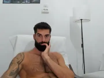 Chaturbate Live Porn of cuteeboy