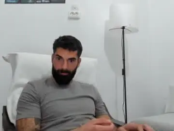 Chaturbate Live Sex Cam of cuteeboy