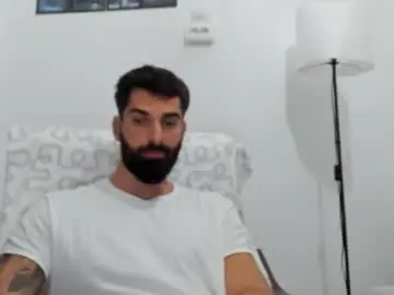 Chaturbate Live Sex Cam of cuteeboy