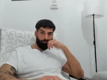 Chaturbate Live Sex Cam of cuteeboy