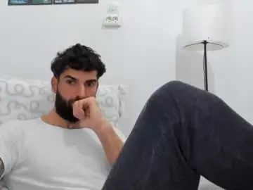 Chaturbate Free Porn Cam of cuteeboy