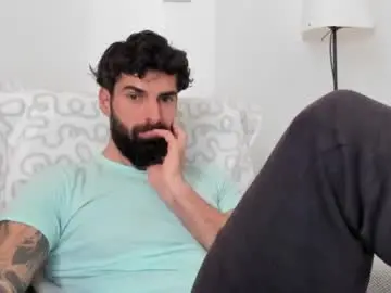 Chaturbate Free Porn Cam of cuteeboy