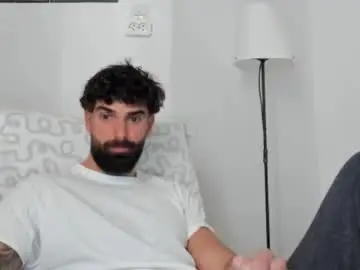 Chaturbate Live Sex Cam of cuteeboy