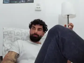 Chaturbate Free Porn Cam of cuteeboy