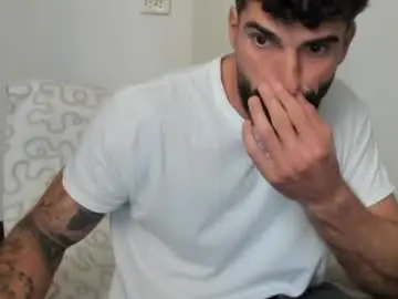 Chaturbate Live Sex Cam of cuteeboy