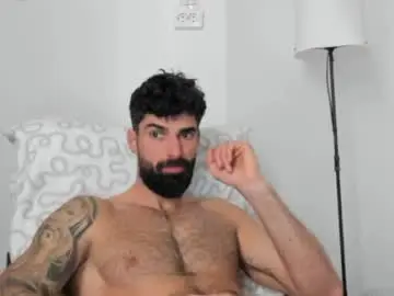 Chaturbate Live Porn of cuteeboy