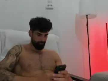 Chaturbate Live Sex Cam of cuteeboy