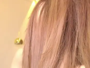 Chaturbate Live Sex Cam of didiactive