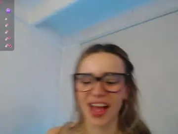 Chaturbate Best live sex cam show of lucy_priincess
