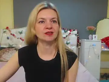 Chaturbate Live Sex Cam of melissatylerbb