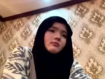 Chaturbate Sex Cam of keeleylandrie