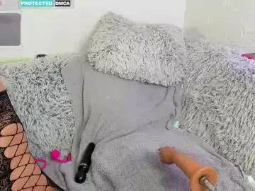 Chaturbate Best live sex cam show of laracroft_milfqueen_