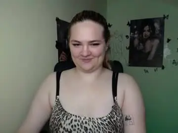 Chaturbate Nude Webcam of redhotqueen1