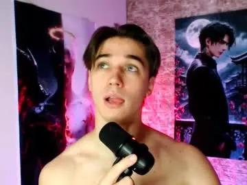 Chaturbate Best live sex cam show of alphadevil11