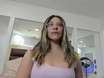 Chaturbate Live Sex Cam of dallulah_boobs