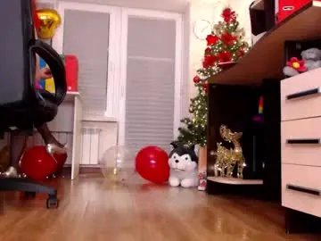 Chaturbate Nude Webcam of hottdoll611