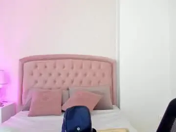 Chaturbate Live Sex Cam of kendall__fox