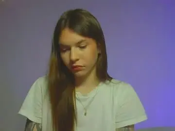 Chaturbate Live Sex Cam of let_me_seee