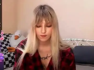 Chaturbate Watch Live Sex Cams of shirleefoxworth