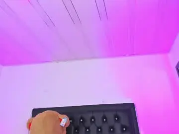 Chaturbate Live Porn of sophie_laurent1