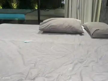 Chaturbate Adult Video Chat of golden_alinee