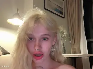 Chaturbate Watch Live Sex Cams of golden_alinee