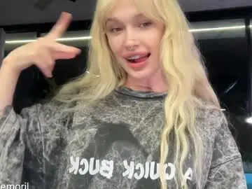 Chaturbate Live Porn of golden_alinee