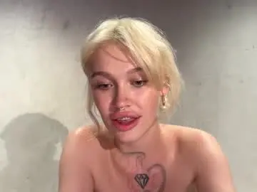 Chaturbate Live Porn of golden_alinee