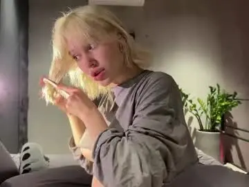 Chaturbate Watch Live Sex Cams of golden_alinee