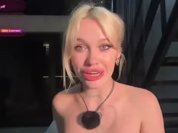 Chaturbate Sex Cam of golden_alinee