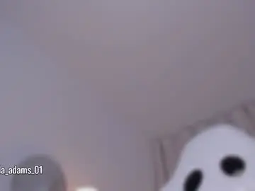 Chaturbate Watch Live Sex Cams of bella_adams_