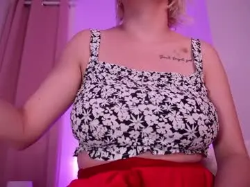 Chaturbate Live Sex of bella_adams_