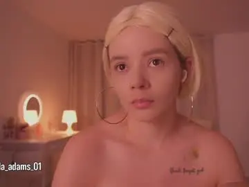 Chaturbate Watch Live Sex Cams of bella_adams_