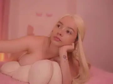 Chaturbate Watch Live Sex Cams of bella_adams_