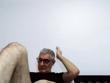 Chaturbate Live Sex Cam of cucaio18