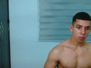 Chaturbate Live Sex Cam of ethan_wright_