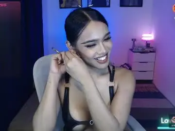 Chaturbate Free Live Porn of leksi_baddie