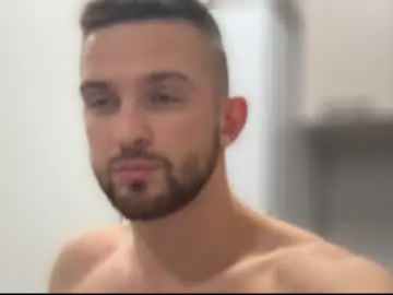 Chaturbate Live Sex Cam of marselle_looker