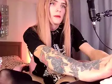 Chaturbate Free Live Porn of midwestemoqueen