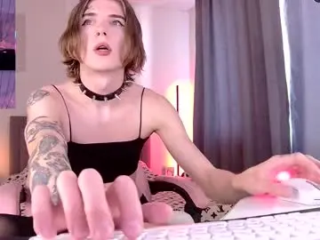 Chaturbate Nude Webcam of midwestemoqueen