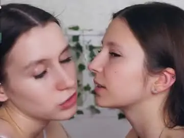 Chaturbate Adult Video Chat of wendiesetters