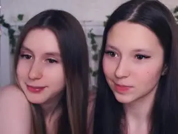 Chaturbate Adult Video Chat of wendiesetters