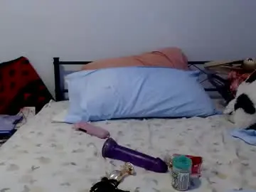 Chaturbate Free Porn Cam of zaddyslilslutbucket