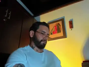 Chaturbate Free Live Porn of camilomayer